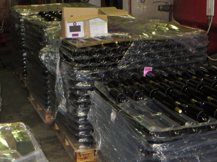 Classe bottles waiting