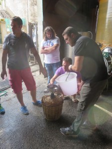 Transferring wine into the bidons