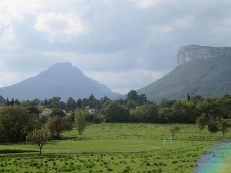 Stunning scenery - Hortus and Pic saint Loup